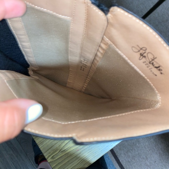 High boots - Picture 5 of 5